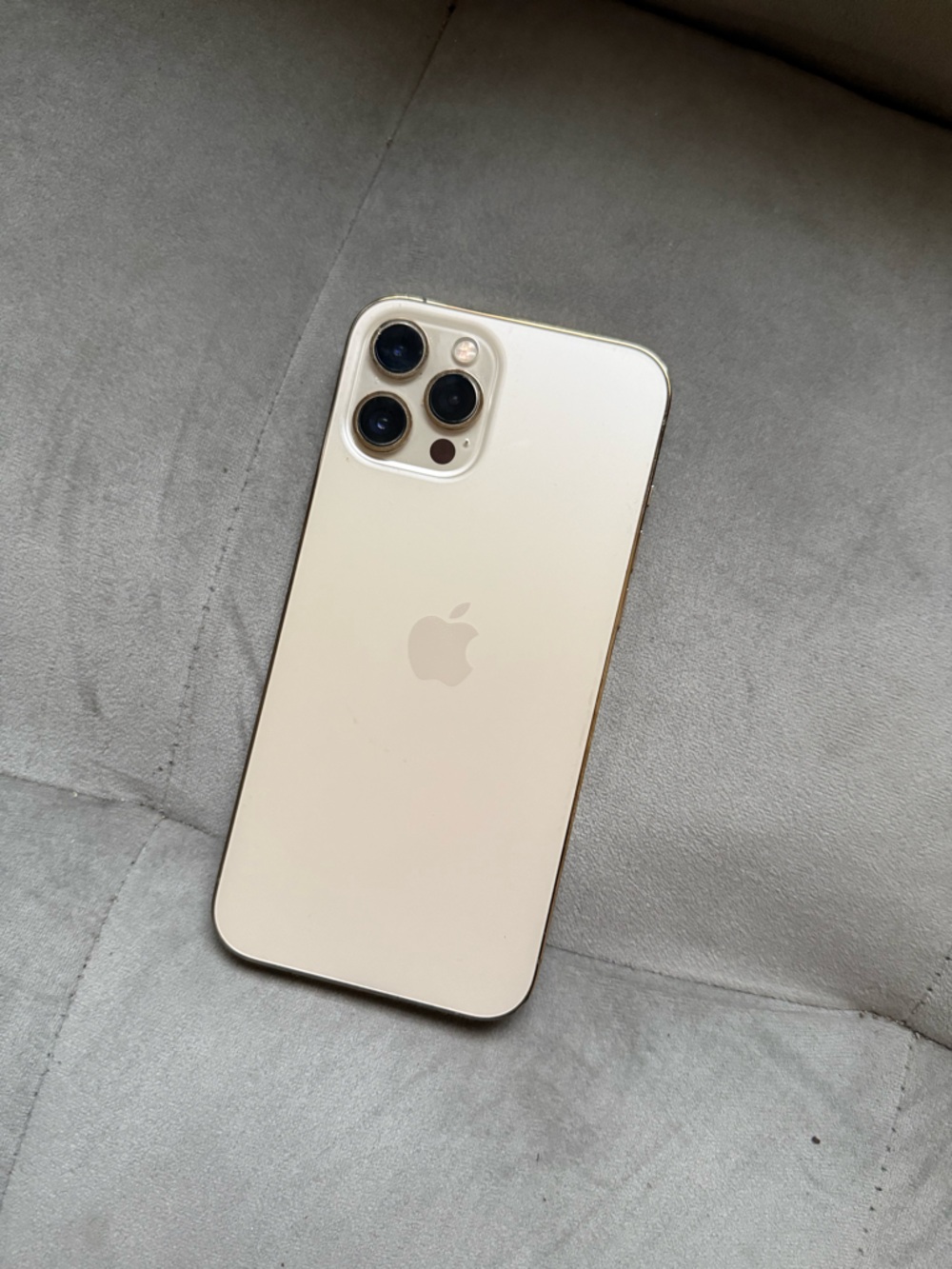 Apple iPhone 12 Pro Max